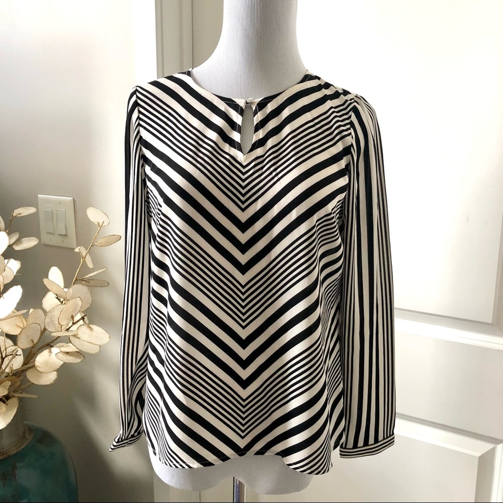 Talbots Petite chevron stripe keyhole blouse